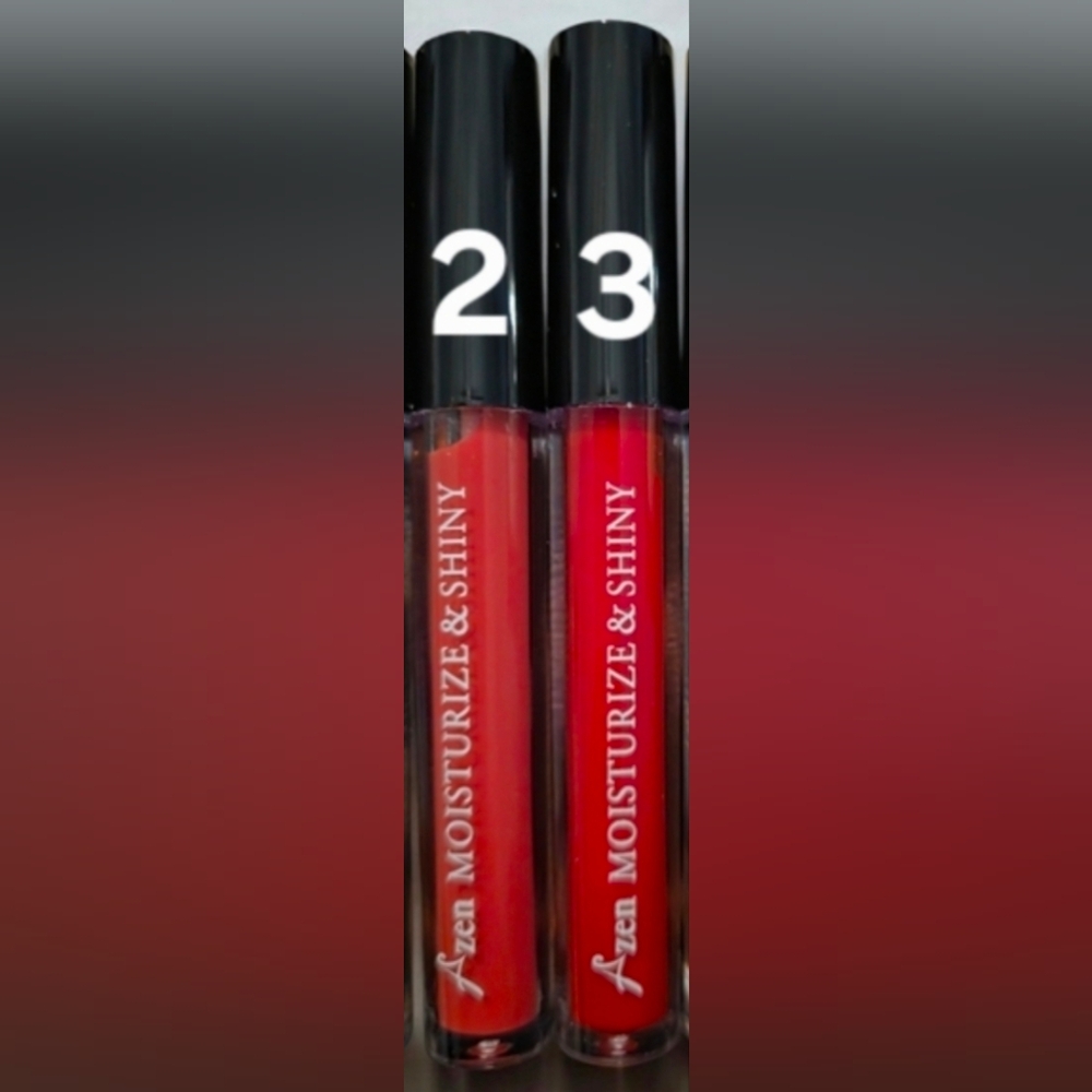Set of 2 Moisturize & Shiny Lip Gloss NEW